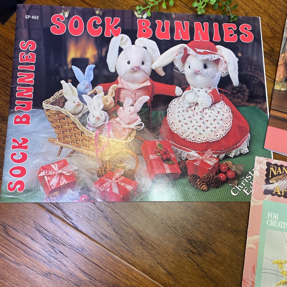 Vintage Craft Pattern Book Collection - Picture 2 of 12